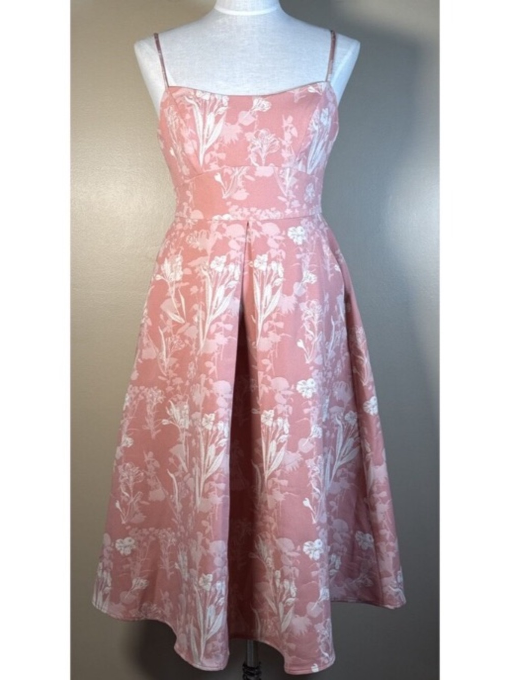 Vintage pink jacquard dress by BCBGeneration - NWT, size 8